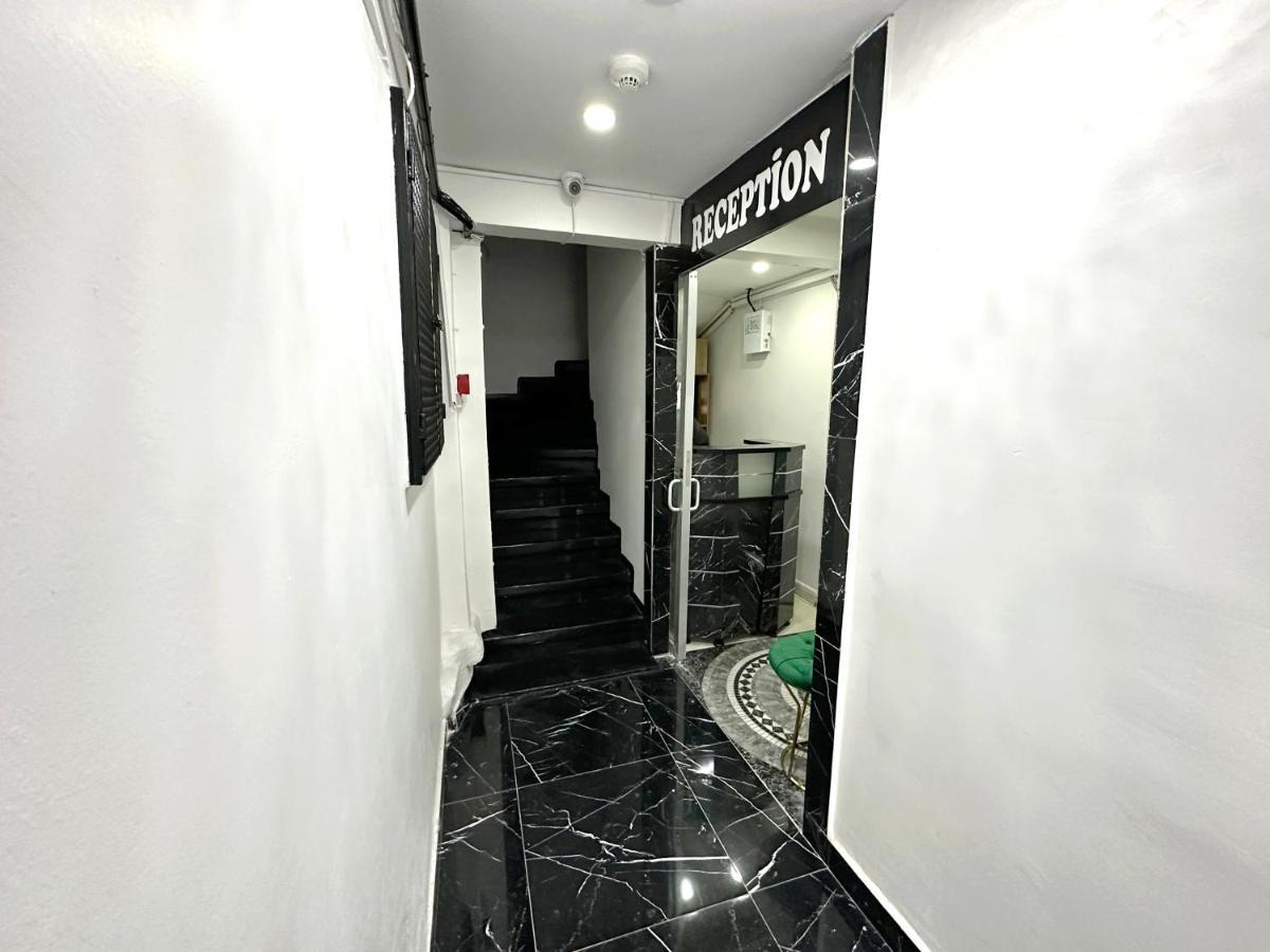 Menesa Hotel อิสตันบูล ภายนอก รูปภาพ