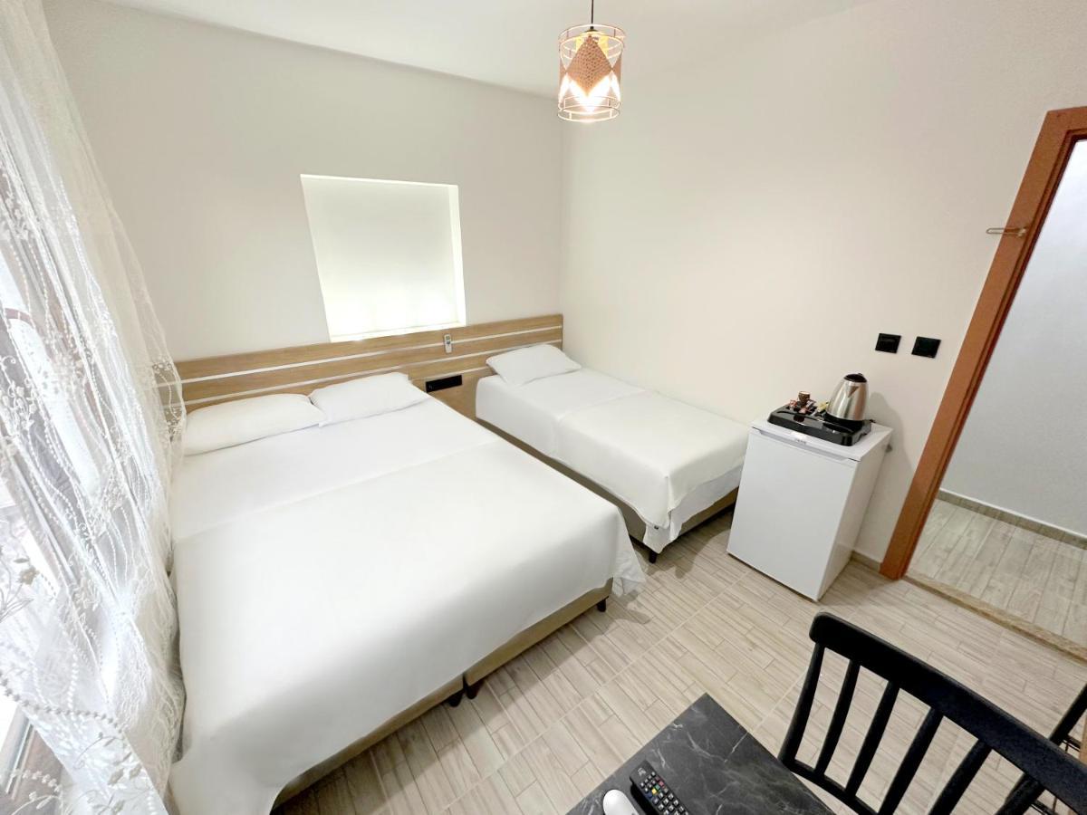 Menesa Hotel อิสตันบูล ภายนอก รูปภาพ