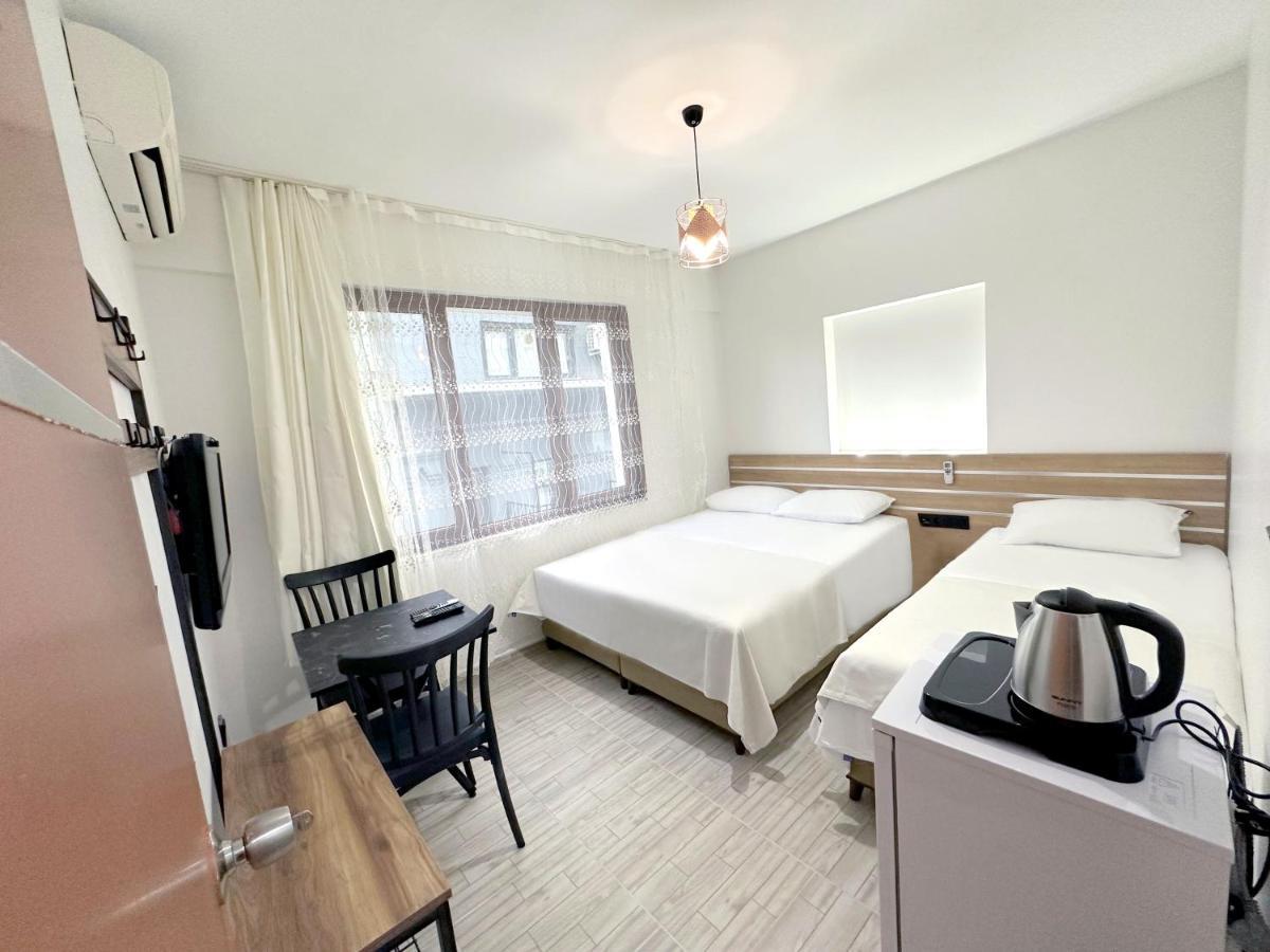 Menesa Hotel อิสตันบูล ภายนอก รูปภาพ