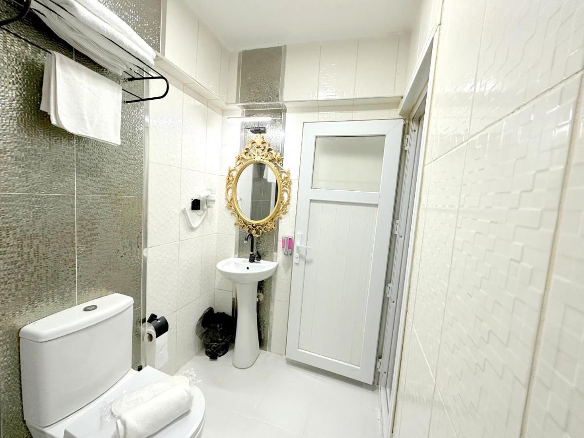 Menesa Hotel อิสตันบูล ภายนอก รูปภาพ